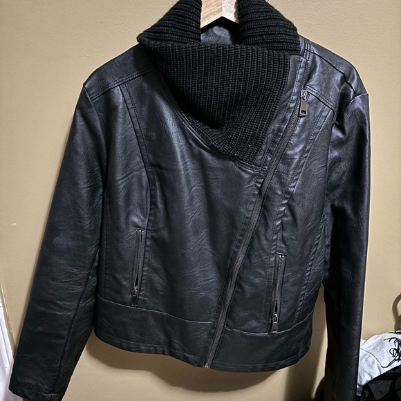 Black Faux leather jacket size Large - Picture 6 of 6
